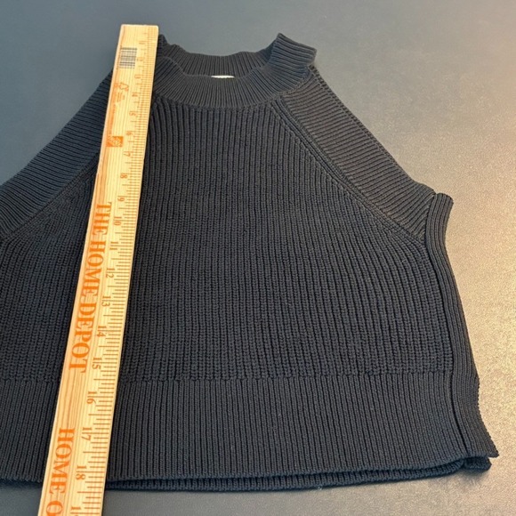 Aritzia Wilfred Crevier Knit Black Cropped Tank Top Womens XS Classic Clean Girl - Picture 9 of 10